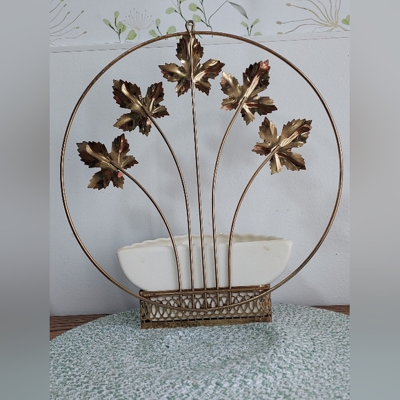 60s Hollywood Regency style wall pocket planter - Picture 2 of 5